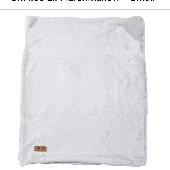 Unhide Bedding Unhide Llil Marshmallow Small Throw Blanket Poshmark